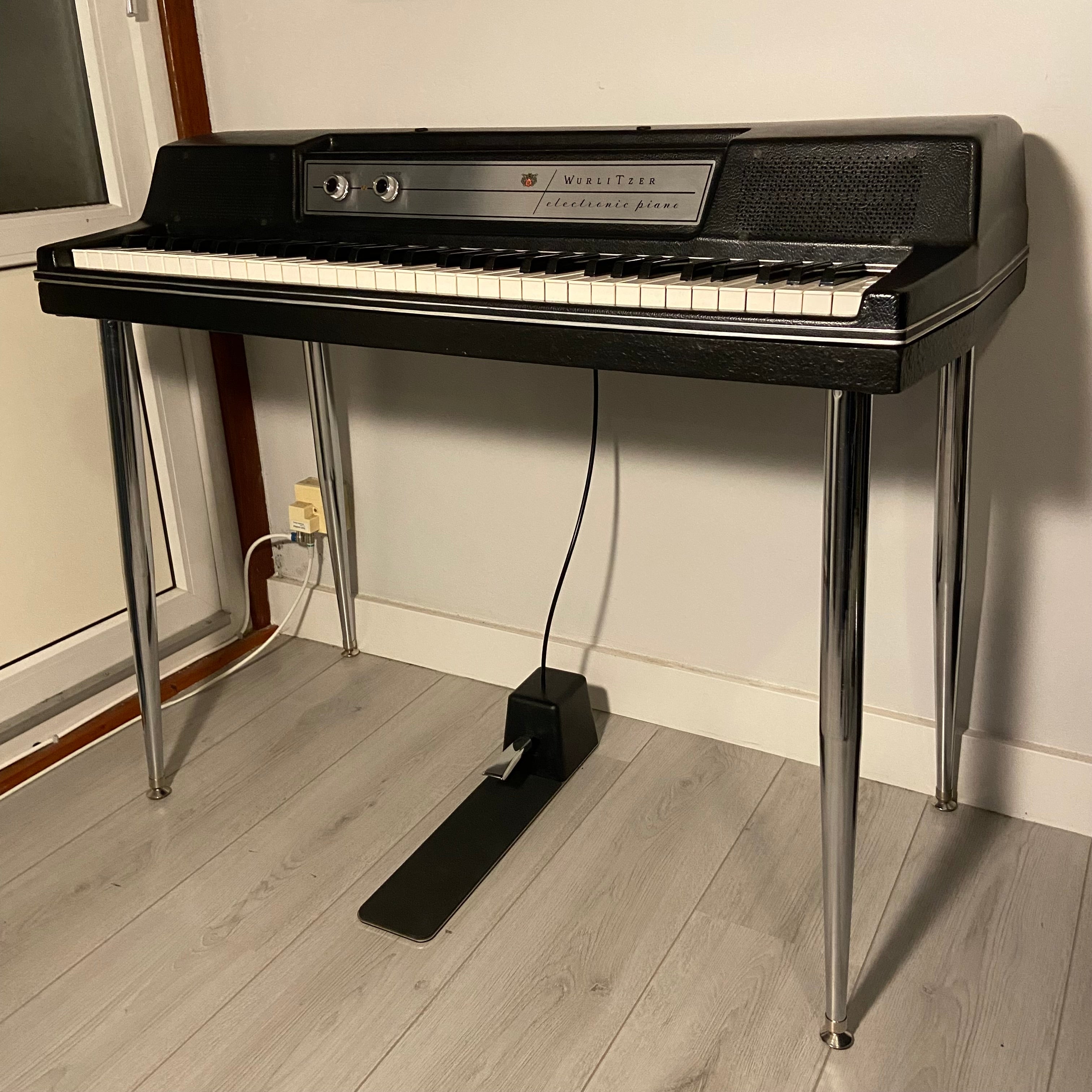 Wurlitzer 200A