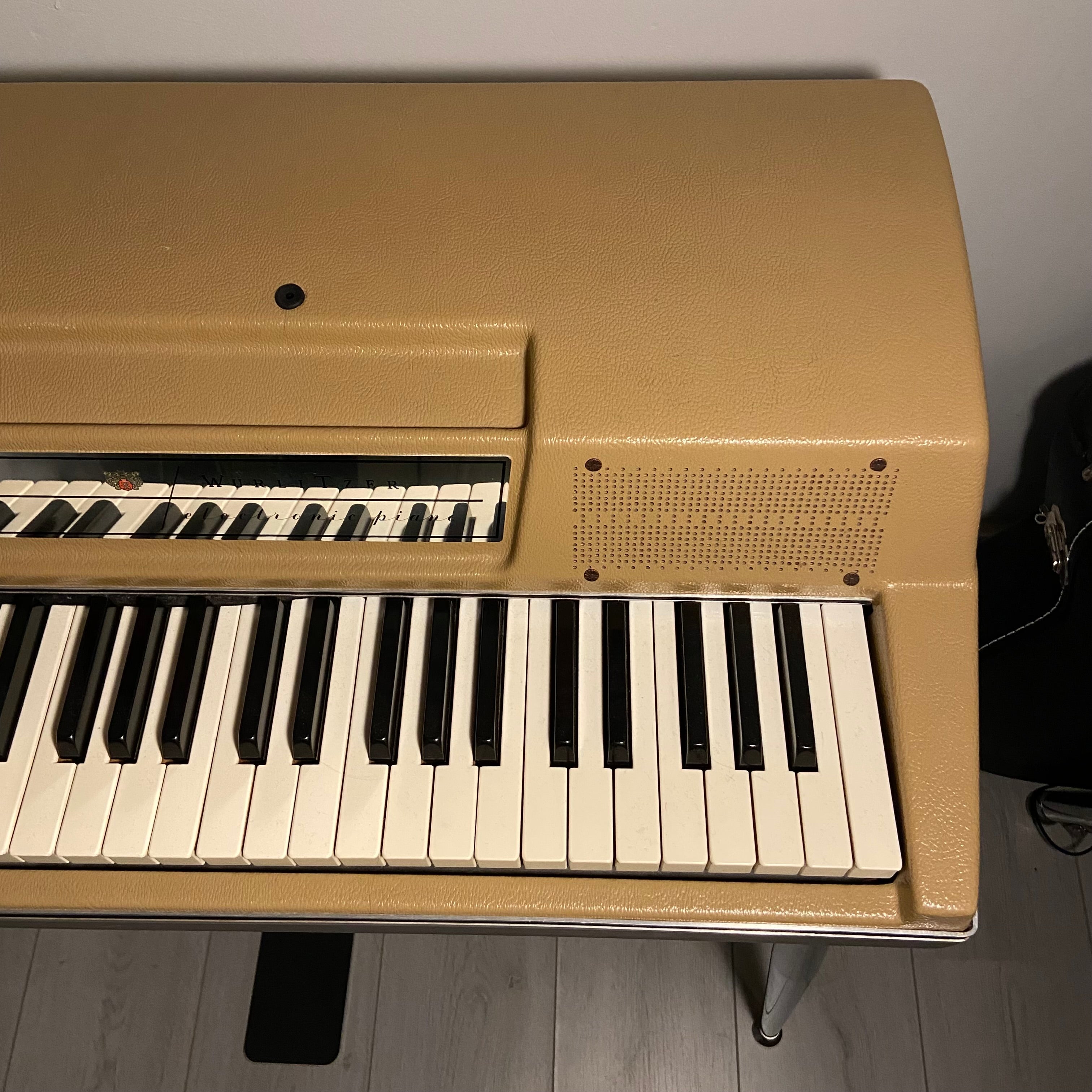 Wurlitzer 206 hybrid chop