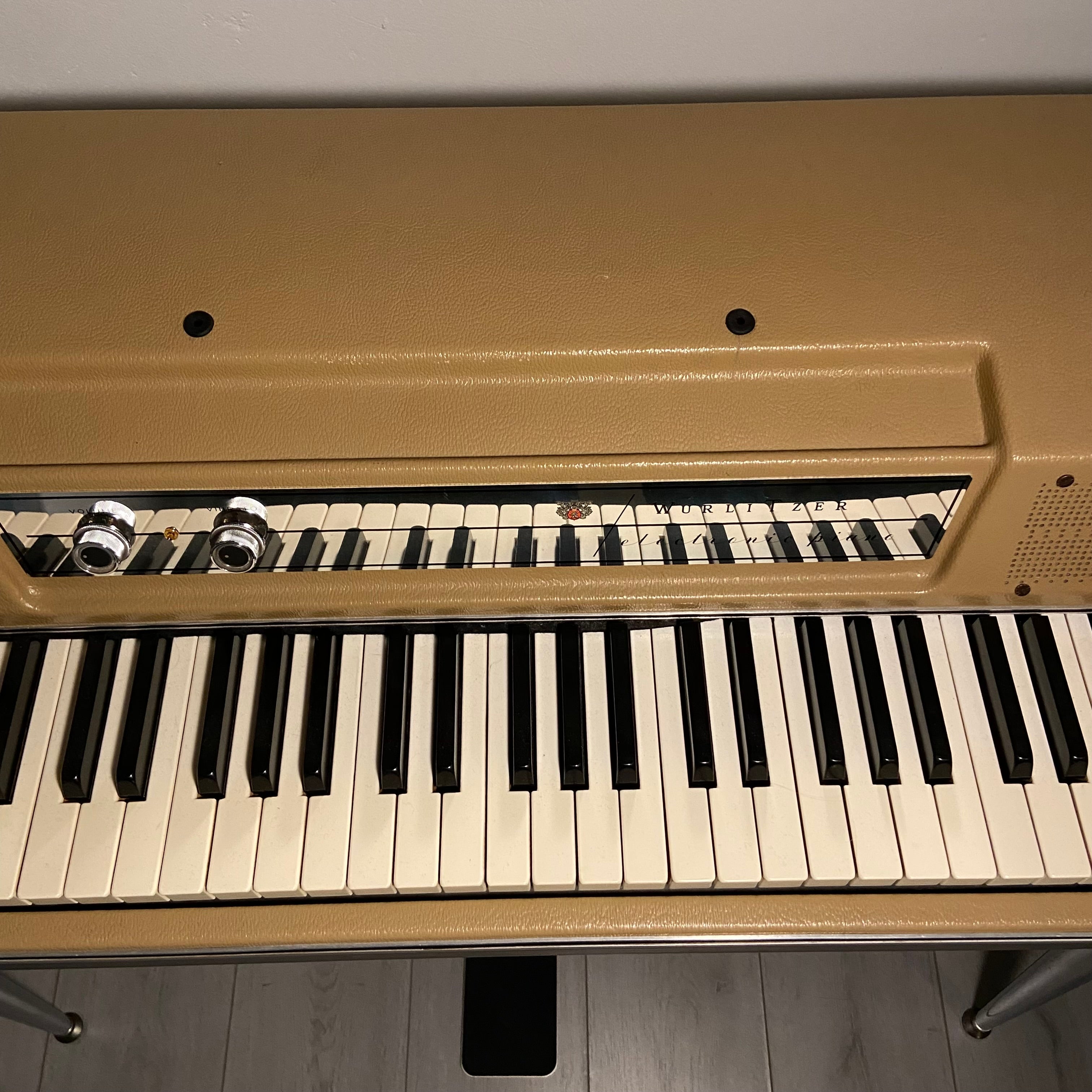 Wurlitzer 206 hybrid chop