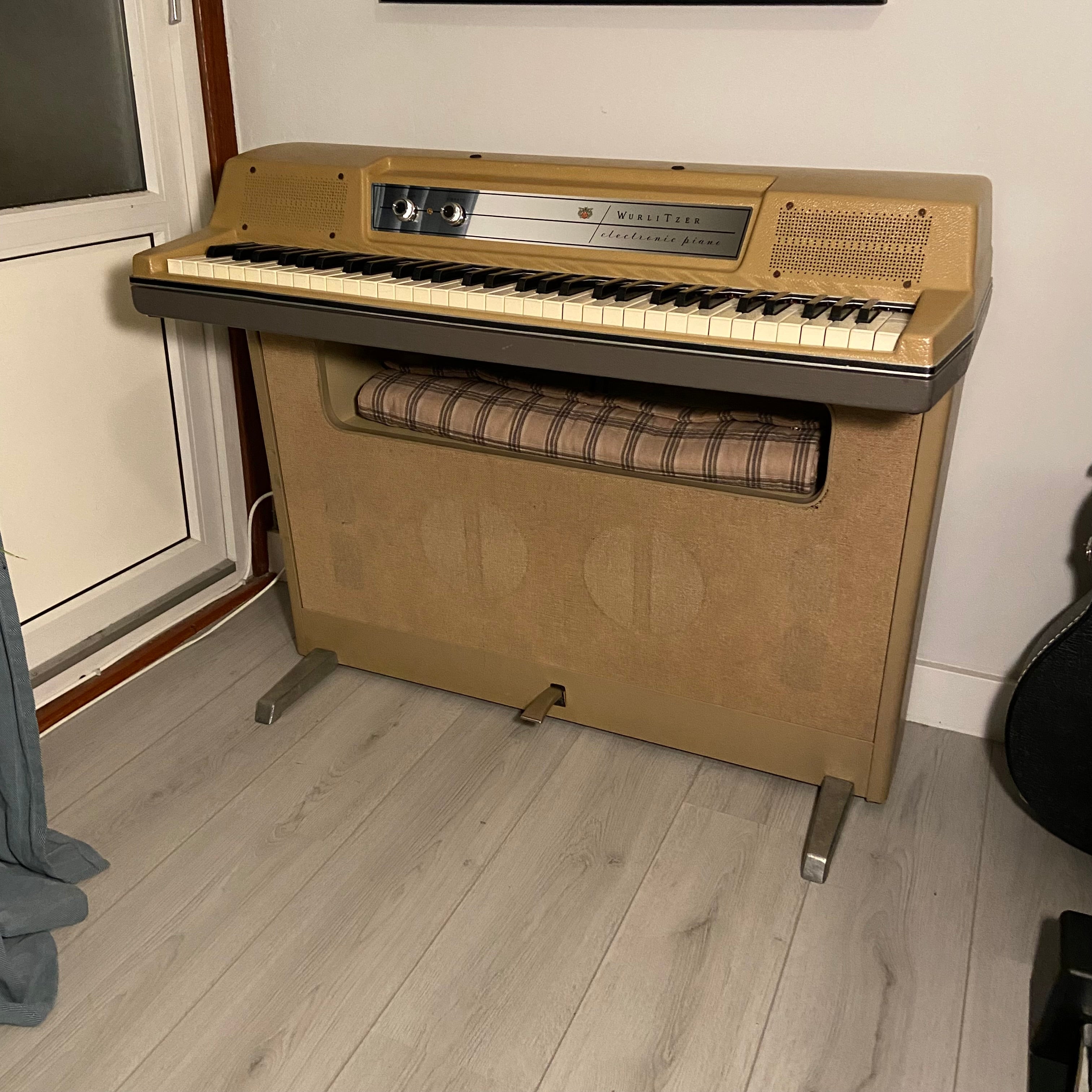 Wurlitzer 206 hybrid chop